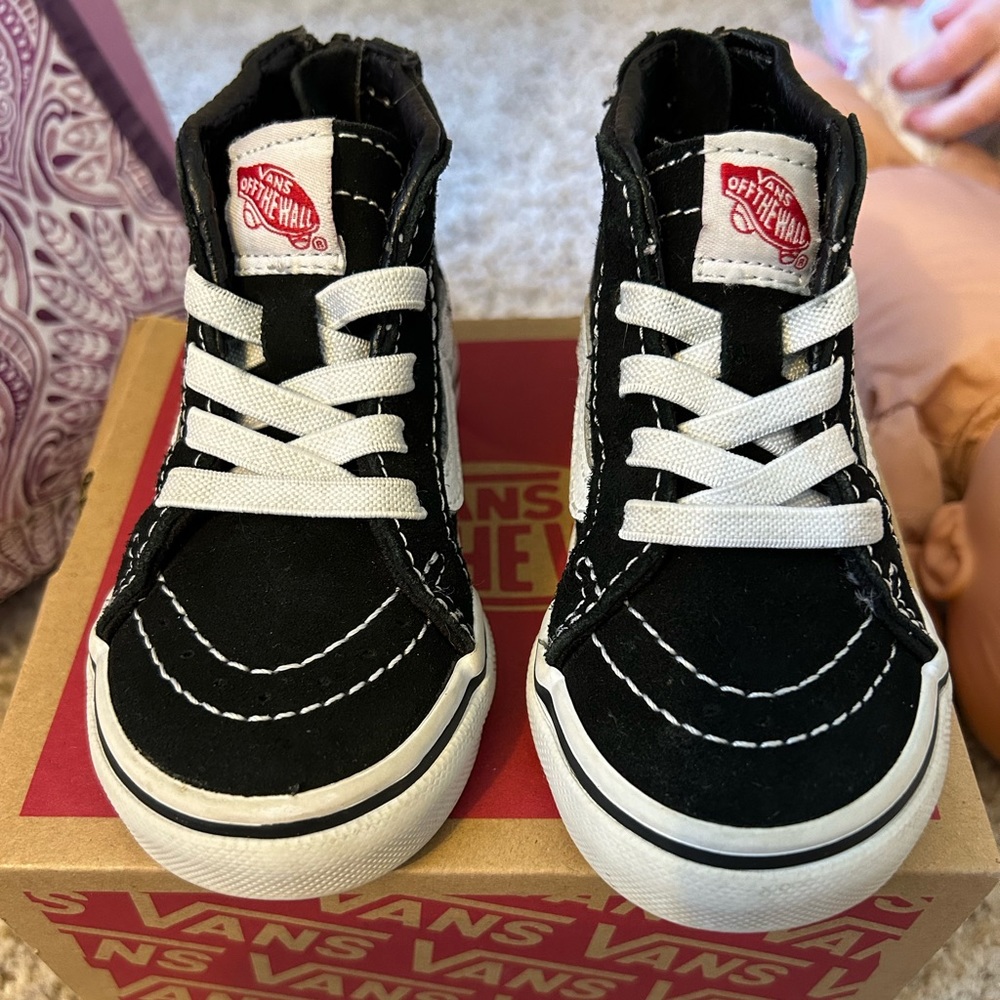 High-top Old Skool Baby Vans